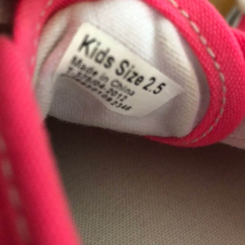 Vans - Picture 2 of 2